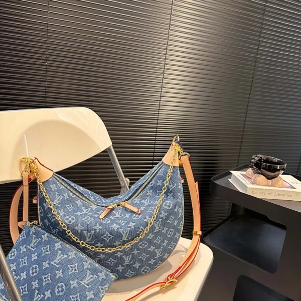 Louis new arrival hobo denim bag size: 41* 24 cm