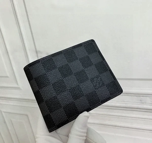 Louis new arrival wallets card holder size : 11-9cm
