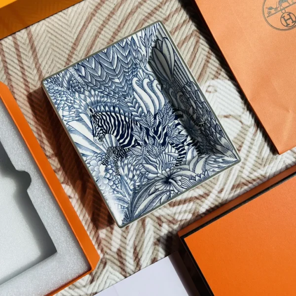 HERMES Монетница Delux с нескользящей подошвой