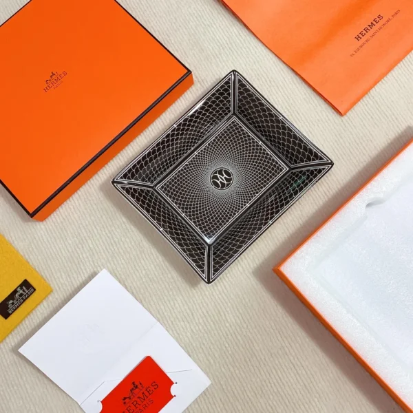 HERMES Монетница Delux с подошвой из кожи