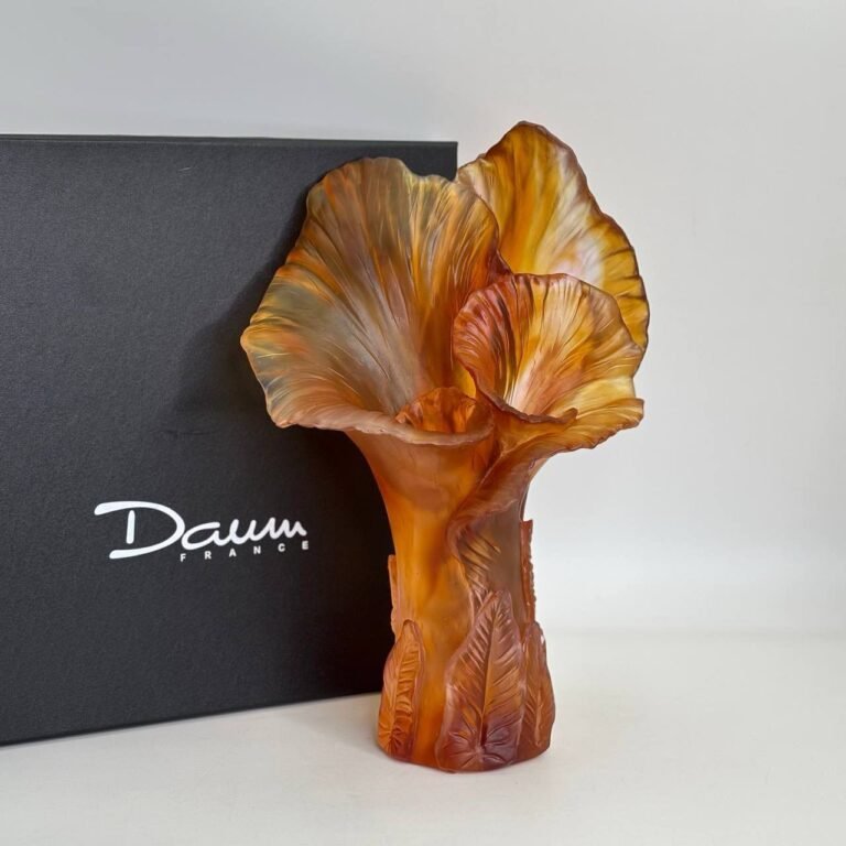 Ваза Daum 35см