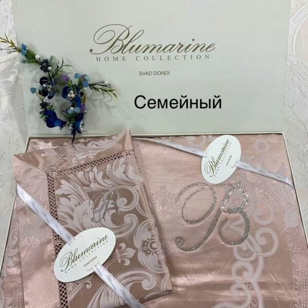 Комплект постельного белья семейный